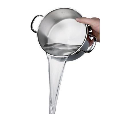 Bratentopf 20 cm Romana i mit Wasser