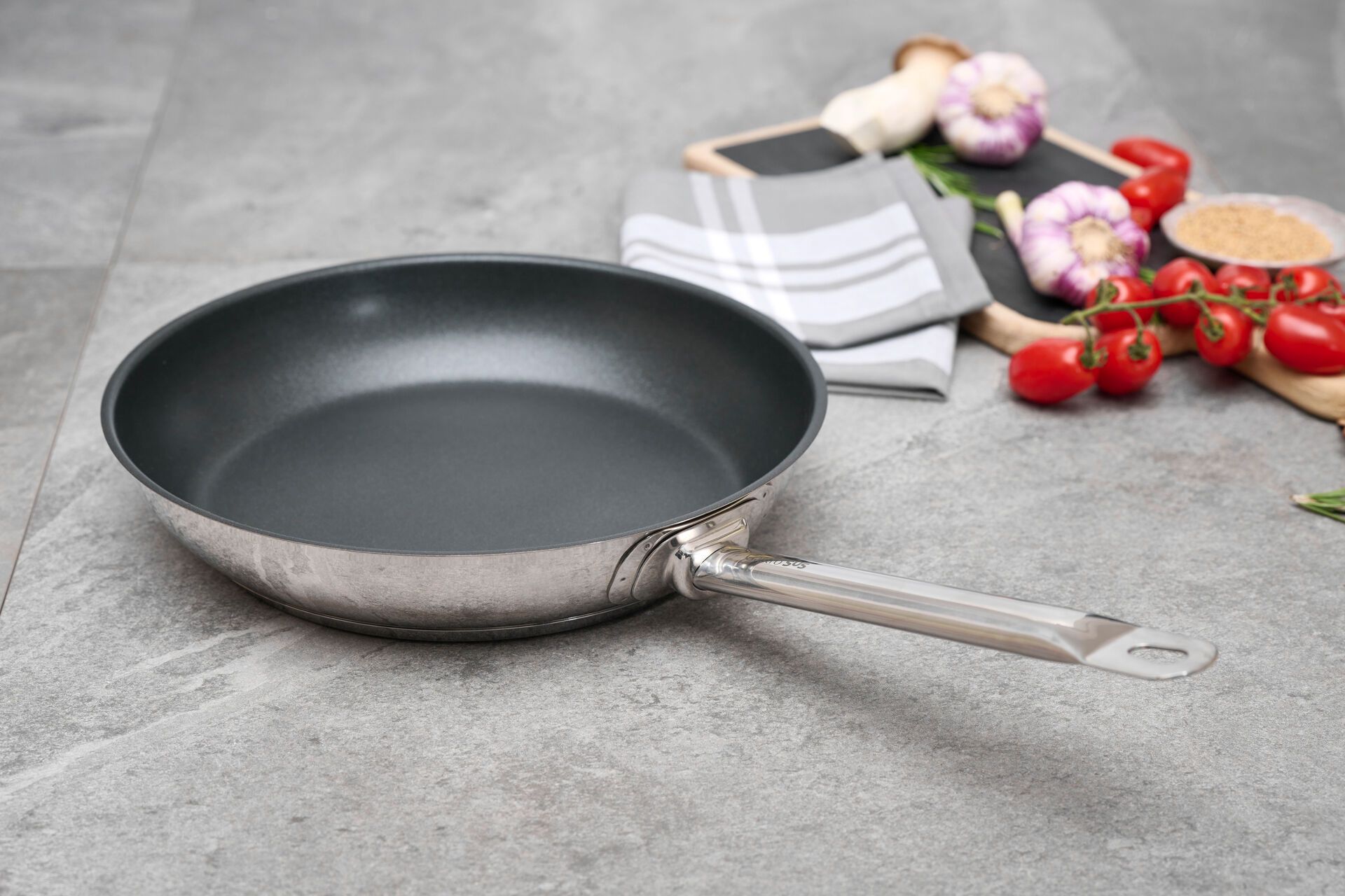Bratpfanne DIAMAS PRO Industar 28 cm von Schulte-Ufer